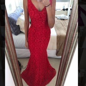 Long lace red dress